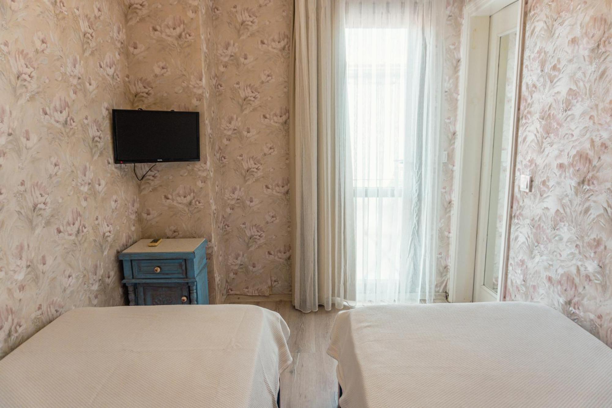 Cunda Mor Limon Otel Ayvalı エクステリア 写真