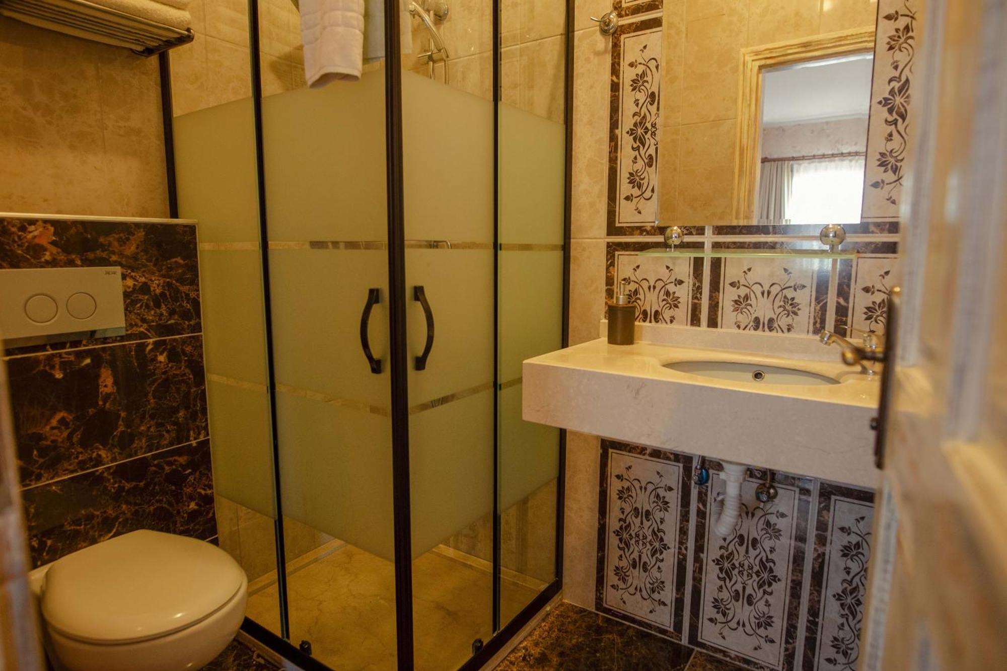 Cunda Mor Limon Otel Ayvalı エクステリア 写真